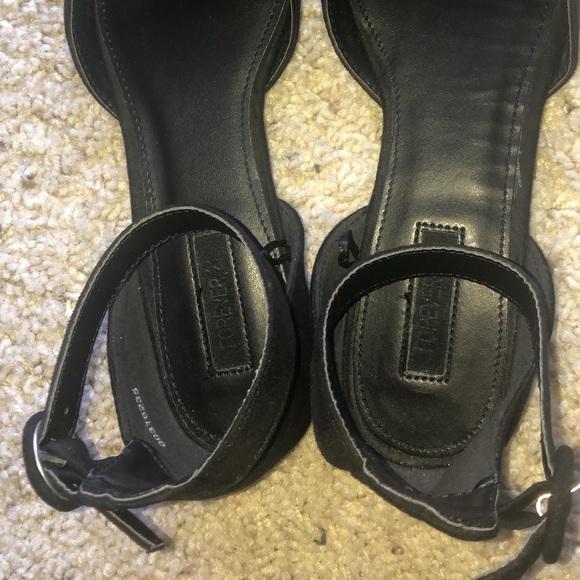 COPY - Forever 21 flat pointy shoes size 7 - Picture 2 of 5